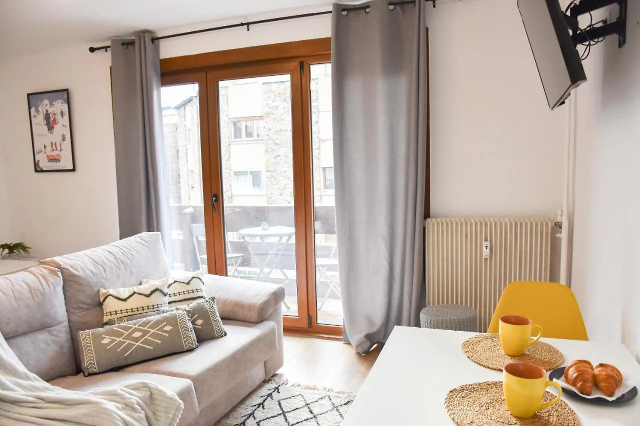 Apartment Neu II - Nuevo! Centrico Estudio En Pas De La Casa Hut2-8055